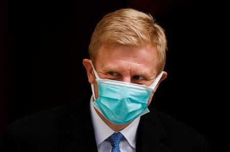 　６月２４日、英与党・保守党のオリバー・ダウデン幹事長（写真）は、同党が議会２選挙区の補欠選挙で敗北したことを受けて引責辞任した。写真はロンドンで１月撮影（２０２２年　ロイター／John Sibley）