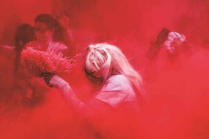 モスクワの「カラーラン」　MAXIM SHEMETOVｰREUTERS