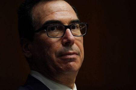 　１０月１４日、ムニューシン米財務長官はＩＭＦと世界銀行に対して、今ある財源を活用して新型コロナウイルスのパンデミックに対処すべきだと指摘した。写真はワシントンで９月、代表撮影（２０２０年　ロイター）