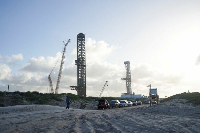 写真はスペースＸの発射台。6月12日、米テキサス州スターベースで撮影。REUTERS/Gabriel V. Cardenas