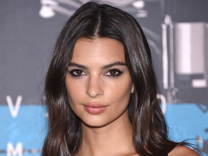 エミリー・ラタコウスキー（ロサンゼルス、2015年）　DFree-shutterstock