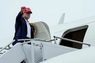 トランプ氏、米韓軍事演習の大幅縮小指示　金正恩氏との関係強調