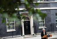 英テロで軍を動員、警戒レベル最高に　ISISが犯行声明