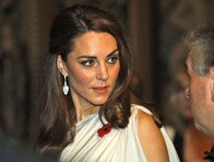 キャサリン妃の「究極のグラマースタイル」に世界がうっとり