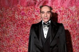 ファッション界の奇才ジョン・ガリアーノ、「復帰」はできても「復権」はまだ遠かった現実