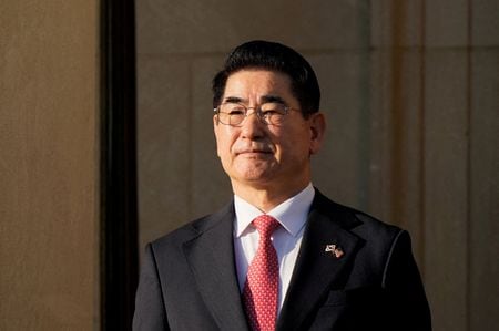 　韓国の金龍顕前国防相の弁護団は２６日、尹錫悦大統領が今月３日に発動した戒厳令について、野党による民主的プロセスの悪用に警鐘を鳴らす目的だったなどとして正当性を主張した。写真は米韓国防相会合での金氏。ワシントンの米国防総省で１０月撮影（２０２４年　ロイター/Elizabeth Frantz）