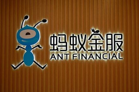 　７月８日、中国電子商取引大手アリババ・グループ傘下の金融会社アント・グループが年内にも香港市場で新規株式公開（ＩＰＯ）を行う計画であることが関係筋の話で明らかになった。時価総額２０００億ドル以上を目指しているという。写真は浙江省杭州市のアント本社。２０１８年１月撮影（２０２０年　ロイター/Shu Zhang）