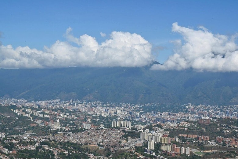 米軍による攻撃後のベネズエラの首都、カラカス　REUTERS