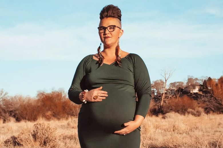 ポリアモリーを実践して幸せだったと言う筆者（第2子妊娠の頃）　TIMMY ROBB 2021