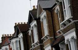 英住宅価格指数、8月は5カ月ぶり高水準　市場下げ止まりの兆し