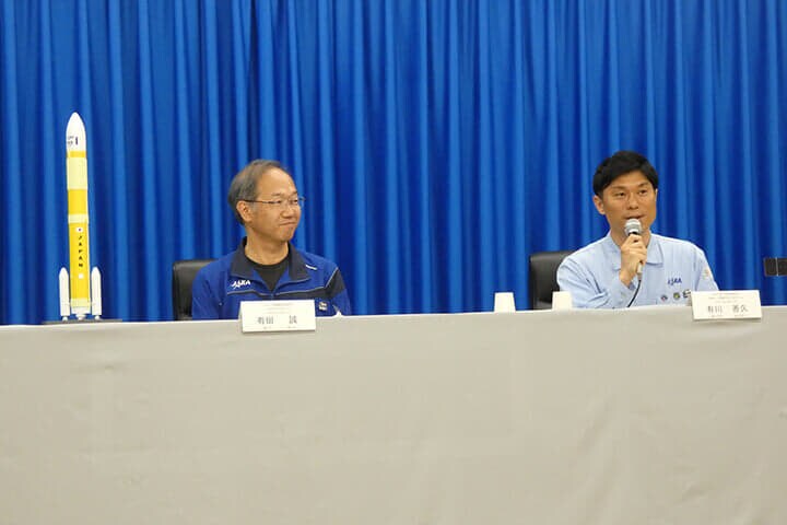 6月28日に行われた事前記者会見での有田氏と有川氏