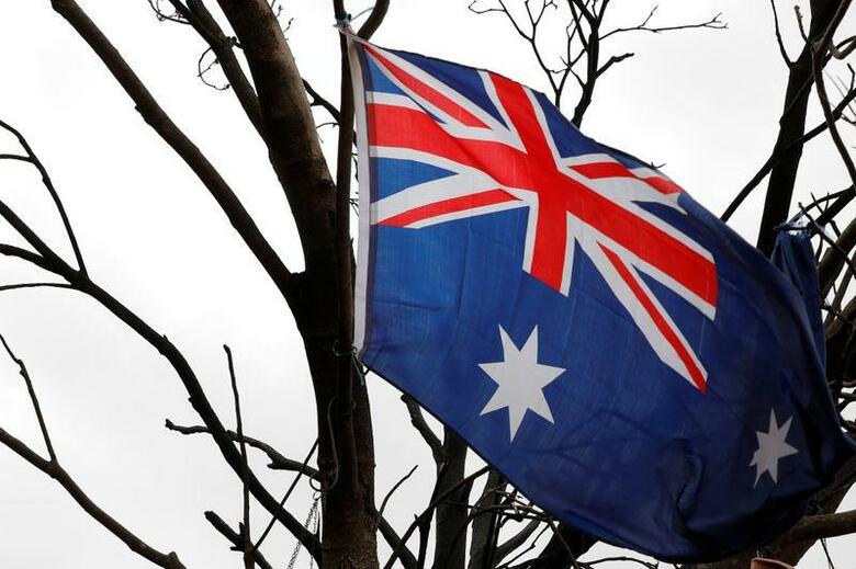豪主要大学の一つであるウェスタン・シドニー大学が、中国から第三国経由で入国する中国人学生に1500豪ドル（992ドル）を支給すると発表した。写真はオーストラリアで11日撮影（2020年　ロイター／ANDREW KELLY）
