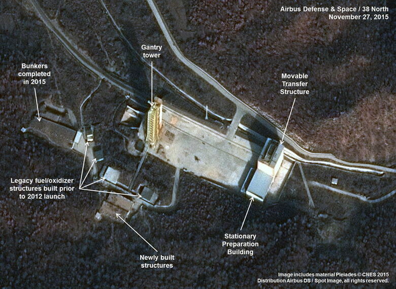 １２月９日、米ジョンズ・ホプキンス大学の米韓研究所は、最新の衛星画像をもとに、北朝鮮の西海にあるミサイル基地の改良工事が完了に近づいているとみられるとの報告書を公表した。提供写真（２０１５年　ロイター/Airbus Defense & Space and 38 North）