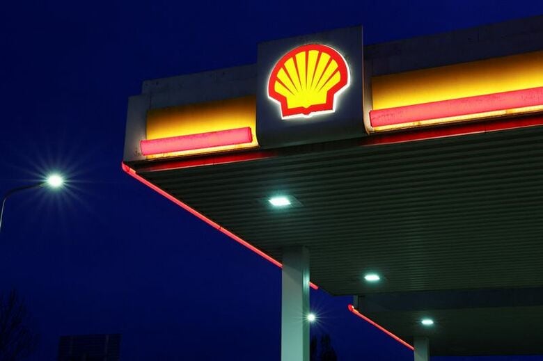 シェルのロゴ。4月13日、オランダのウィッヘンで撮影。REUTERS/Piroschka van de Wouw