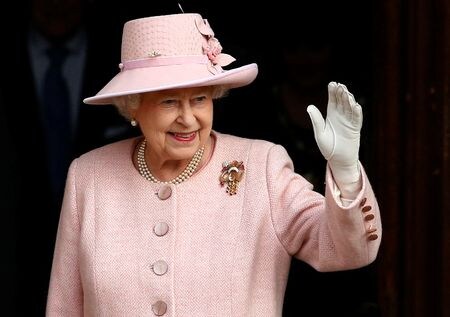 　９月１０日、英王室は、エリザベス女王（写真）の国葬を今月１９日に行うと発表した。マンチェスターで２０１２年３月撮影（２０２２年　ロイター／Phil Noble）