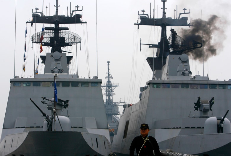 中台両方とうまくやるのがアメリカの本音（2010年、台湾海軍のフリゲート艦）　Nicky Loh-REUTERS