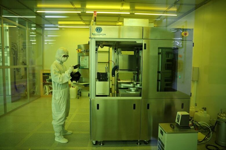ソウルの高麗大学で、半導体工学を専攻する大学院生。6月11日撮影。REUTERS/Kim Hong-Ji