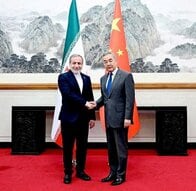 中国外相、イランと米国に自制促す　ホルムズ海峡の早期再開呼びかけ