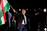 「ロシアの回し者」同然のオルバンが政権の座を降りても、ハンガリーからロシアの影が消えない理由