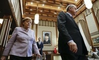メルケル独首相「トルコの挑発に応じるつもりない」
