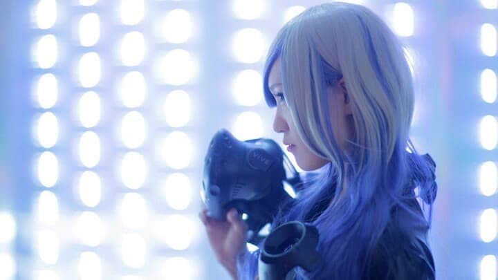 VRアーティストとしてライブペインティングを行いながら、大学で講師を務めるなど幅広く活動するせきぐちあいみ氏