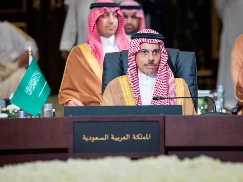 写真はサウジアラビアのファイサル外相。6月10日、バーレーンのマナマで撮影。サウジ通信社提供。REUTERS