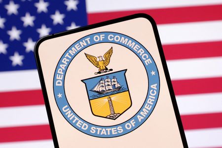 　米商務省は９日、民間航空機、航空機エンジン、部品の輸入について、通商拡大法２３２条に基づく、安全保障面からの調査を開始したと発表した。民間航空機やその部品などの追加関税賦課につながる可能性がある。４月撮影（２０２５年　ロイター／Dado Ruvic）