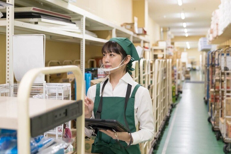 統計で見ても非正規から正規への移行は増えている　photoAC