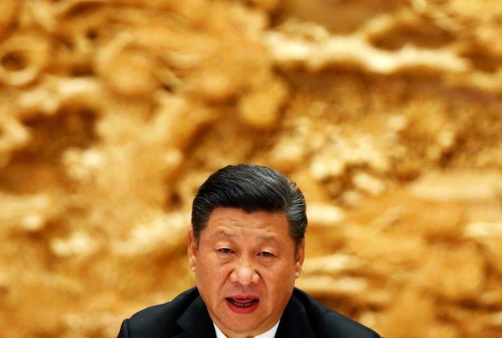 一帯一路で行われているのは「超限戦」か......   REUTERS/Thomas Peter