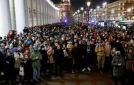 ロシア国内各地で反戦デモ　警察は1600人余りを拘束