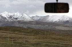 中国チベットでＭ7の地震、人的・物的被害は不明