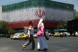 米イラン覚書、最終草案で海峡即開放　14日にも締結か