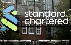 英スタンチャート、ＩＲ責任者コステロ氏をＣＦＯに指名