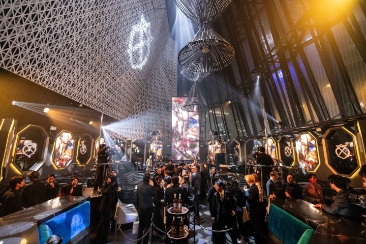 シーバスリーガル「Facets of Success」