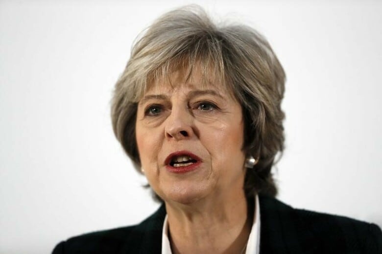 ２月６日、英議会は６日から３日間、欧州連合（ＥＵ）に離脱を通知する権限をメイ首相に与える法案を審議するが、身内の保守党内に結束の乱れが見られ、与党が辛うじて過半数を維持している議会で法案が原案通りに可決されるかどうかは予断を許さない情勢になっている。写真は１月ロンドンでの代表撮影（２０１７年／ロイター）