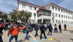 トルコの中学で14歳が銃乱射、9人死亡　2日連続で学校銃撃事件