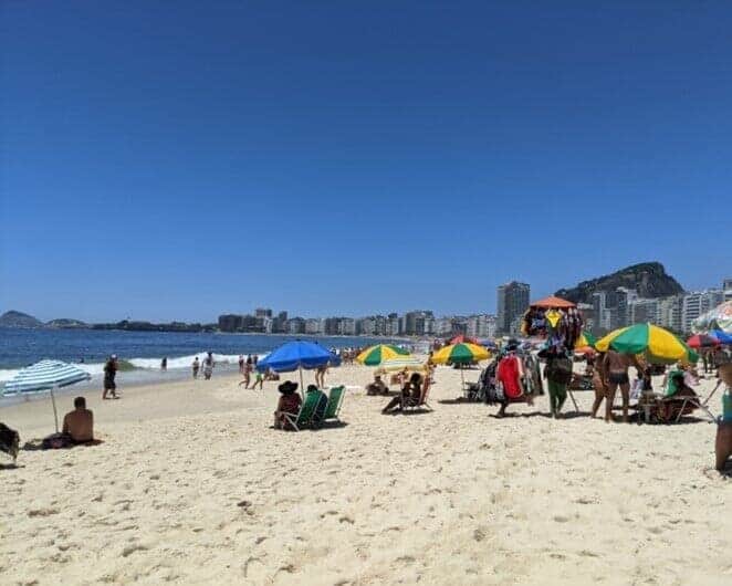 ブラジル観光コパカバーナ海岸