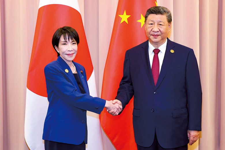 中国の習近平国家主席と韓国で初会談した高市（10月31日）　XINHUA/AFLO