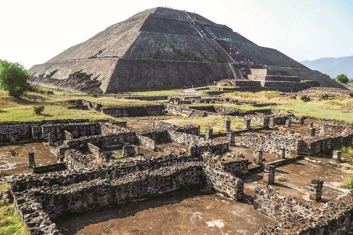 メキシコの都市国家テオティワカンの滅亡とともに各集落は廃墟と化した　MICHAEL E. SMITHｰSLATE