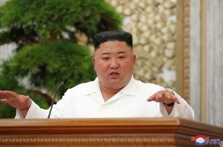 北朝鮮の金正恩朝鮮労働党委員長は、党政治局拡大会議を開催し、同国は新型コロナウイルスの侵入を徹底的に防いだと表明した。朝鮮中央通信(KCNA)が伝えた。提供写真(2020年　ロイター)