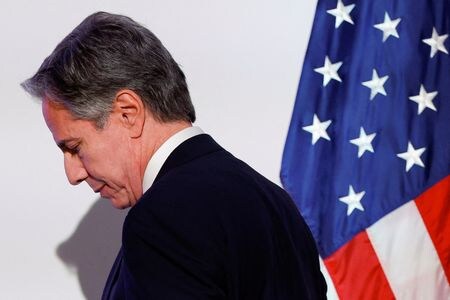 ブリンケン米国務長官は１９日、イスラエルがイランに反撃したとの報道について、米国は中東地域の緊張緩和に尽力しており、いかなる攻撃作戦にも関与していないと述べた。イタリアで撮影（２０２４年　ロイター/Remo Casilli）