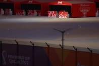 これだけのビールが行き場なし！ W杯ビール販売禁止でバドワイザーが写真公開