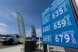 米、ジョーンズ法適用免除を延長へ　ガソリン価格抑制模索