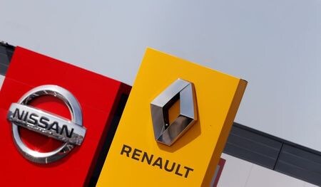 　２月２０日、ムーディーズ・ジャパンは、日産自動車の発行体格付けをＡ３からＢａａ１に格下げしたと発表した。写真はフランスのランスで昨年７月撮影（２０２０年　ロイター／Christian Hartmann）
