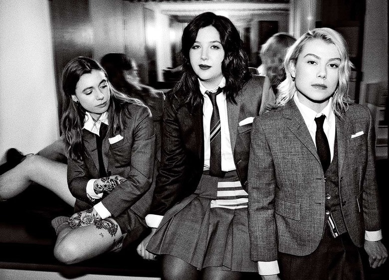 それぞれがシンガーソングライターとして活躍する（左から）ベイカー、デーカス、ブリジャーズは今も強い友情で結ばれている　SHERVIN LAINEZ