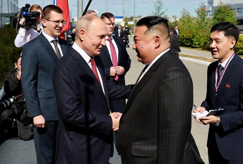 ロシアのプーチン大統領と北朝鮮の金正恩総書記（9月13日）　Sputnik/Vladimir Smirnov/Pool via REUTERS
