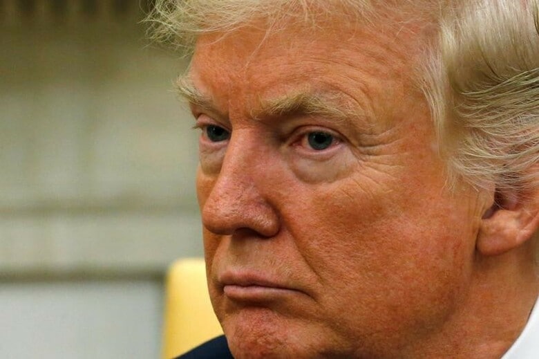 １０月２３日、米ホワイトハウス高官はトランプ大統領が１１月に予定する中国訪問で、北朝鮮に対する圧力を強化するよう習近平国家主席に求める意向であることを明らかにした。写真は１０月２０日ホワイトハウスで撮影（２０１７年　ロイター/Jonathan Ernst）