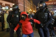 ロシア、プーチンの予備役動員令に抗議デモ　全国で1300人超拘束