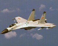 中国戦闘機２機が南シナ海で緊急発進、艦艇３隻とともに米艦の航行に警告
