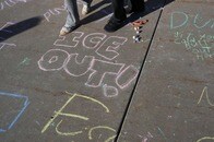 トランプ氏、ICE職員による女性射殺事件を「非常に悲しい事」